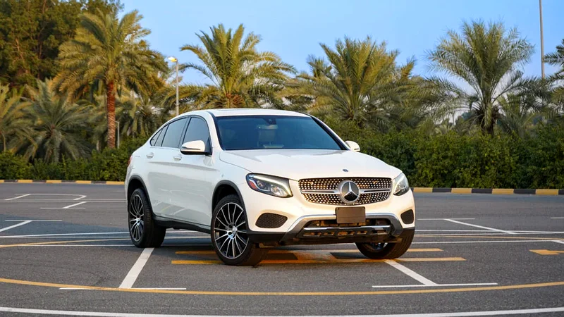 Mercedes-Benz GLC 350 with 3-year warranty and 2-year free maintenance contract63164314409090112