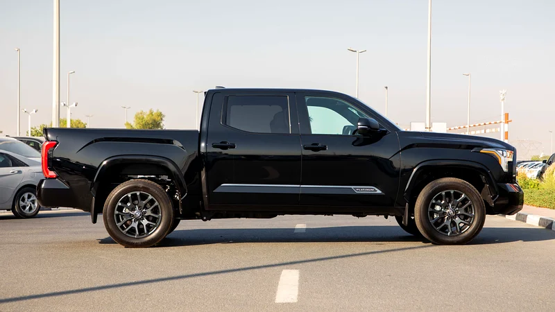 2025 TOYOTA TUNDRA CREWMAX PLATINUM63166155738370113