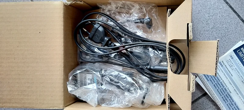 Sony CARD READER SXS NEW SBAC-US10 FOR SALE MINIMUM PRICE URGENT SALE63233642286978112