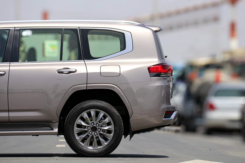 Land Cruiser VX V6 Turbo VX-400 202363158340383362114