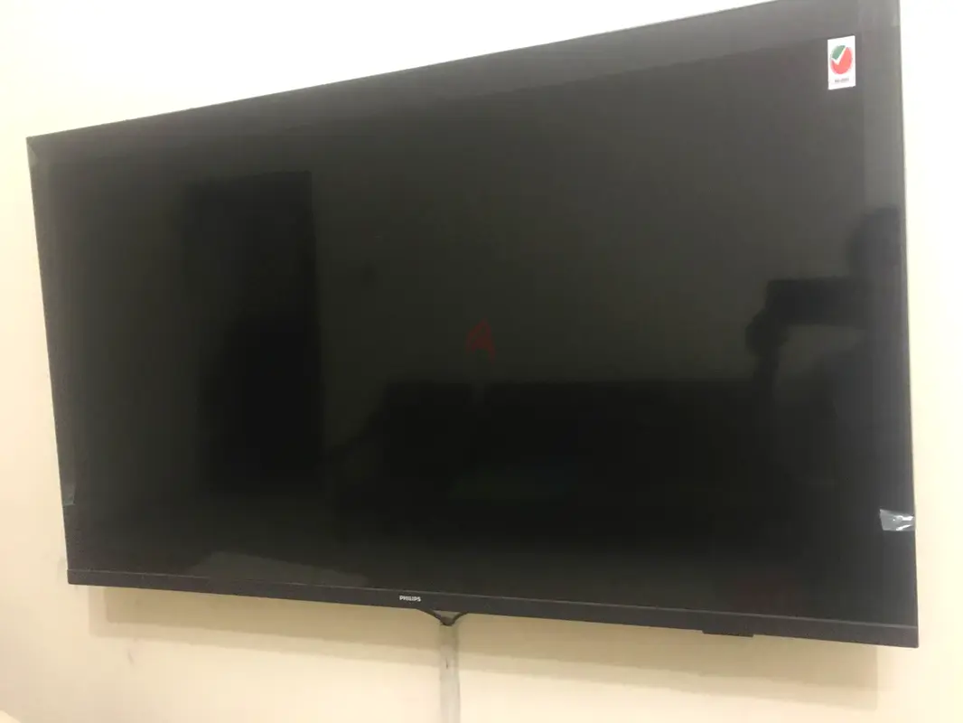 Urgent sell TV Abhushagara