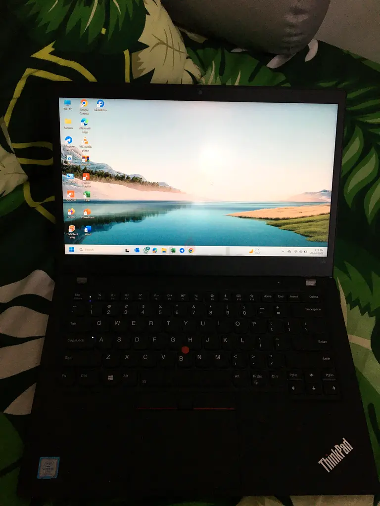 LENOVO THINKPAD T490 I5 8GB RAM 256GB SSD 8TH GEN WITH FINGER LOCK