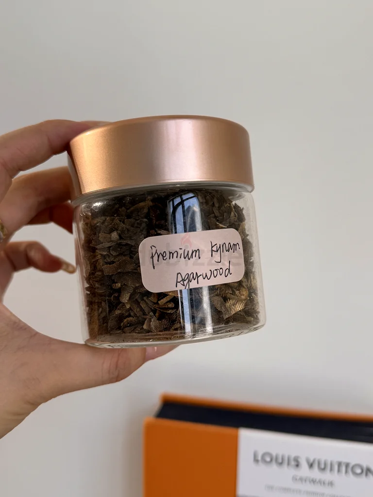premium agarwood Kynam chips around 40grams63189623714691111