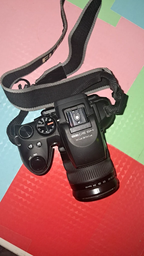 Fujifilm HS 30 EXR63234133782530111