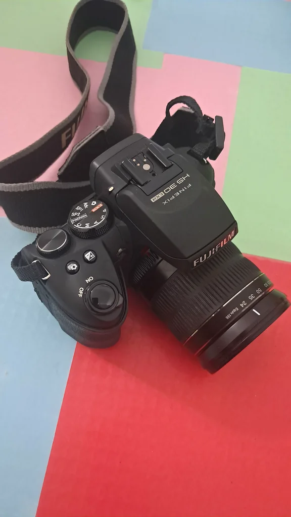 Fujifilm HS 30 EXR632341337825301129