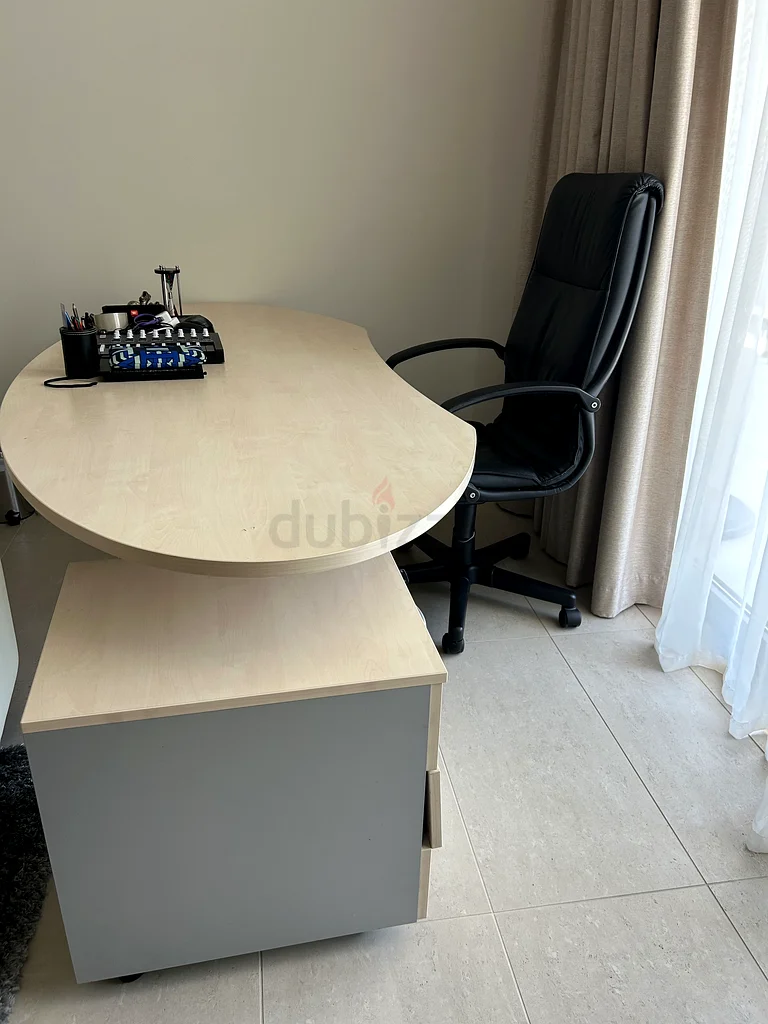 Study table63224341820675111