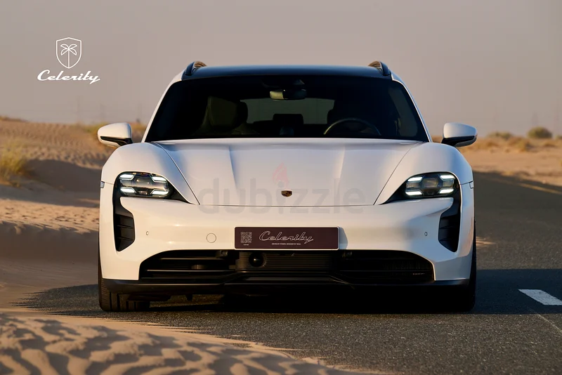 بورشه تايكان GTS سبورت توريسمو باللون الأبيض، طراز 2023، سيليرتي63225697777155111