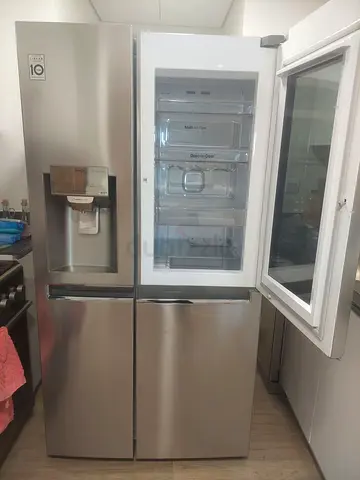 Gorgeous Stainless Steel LG Instaview Refrigerator  Like New