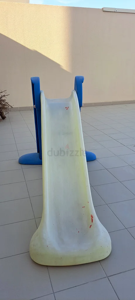 منزلق أطفال ملون - مثالي للعب في الهواء الطلق!63225736822017112