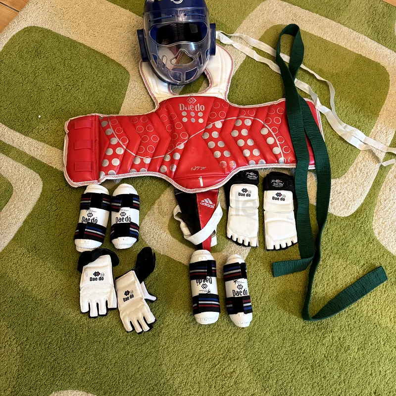 Complete kids Taekwondo Gear Set for Sale!63241656824962112
