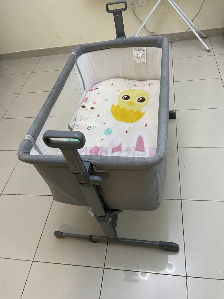 سرير الطفل62865809731585111
