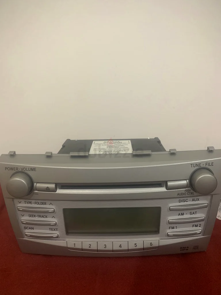 Orginal Camry 2010 radio and cd perfect condition63259694707843111