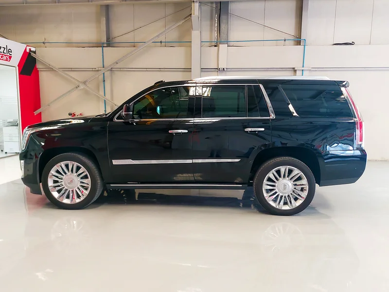 AED 1824/month | 2018 Cadillac Escalade Platinum | GCC Specs | Ref#30546963174774246401114