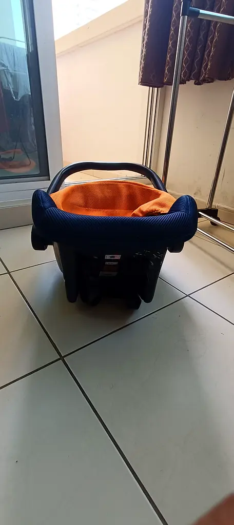 Baby car seat
