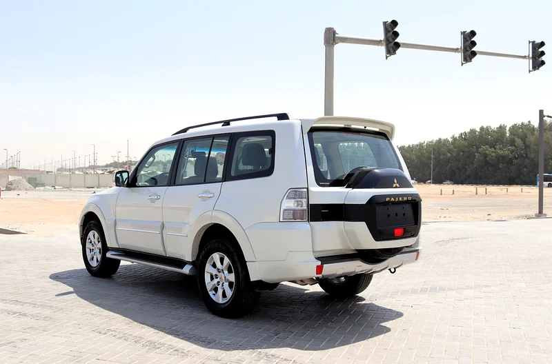 MITSUBISHI PAJERO 2022 FULL OPTION - 3000 CC - ACCIDENT-FREE GCC VERSION - FULLY OPTIONED - AGENCY PAINT63173846882178114