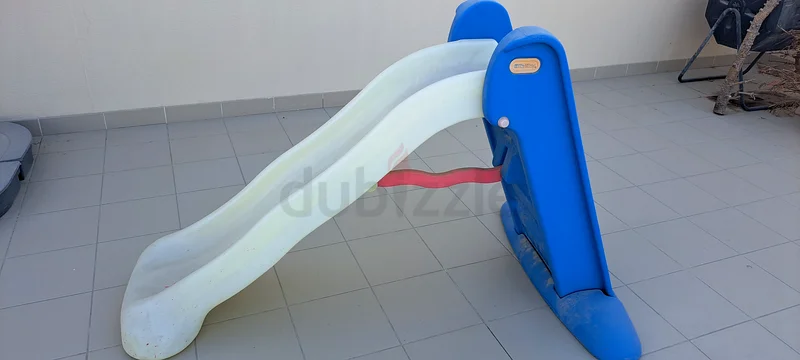 منزلق أطفال ملون - مثالي للعب في الهواء الطلق!632257368220171129
