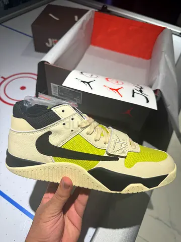 Nike Travis Scott Jumpman Bright Cactus 9 US  11 US