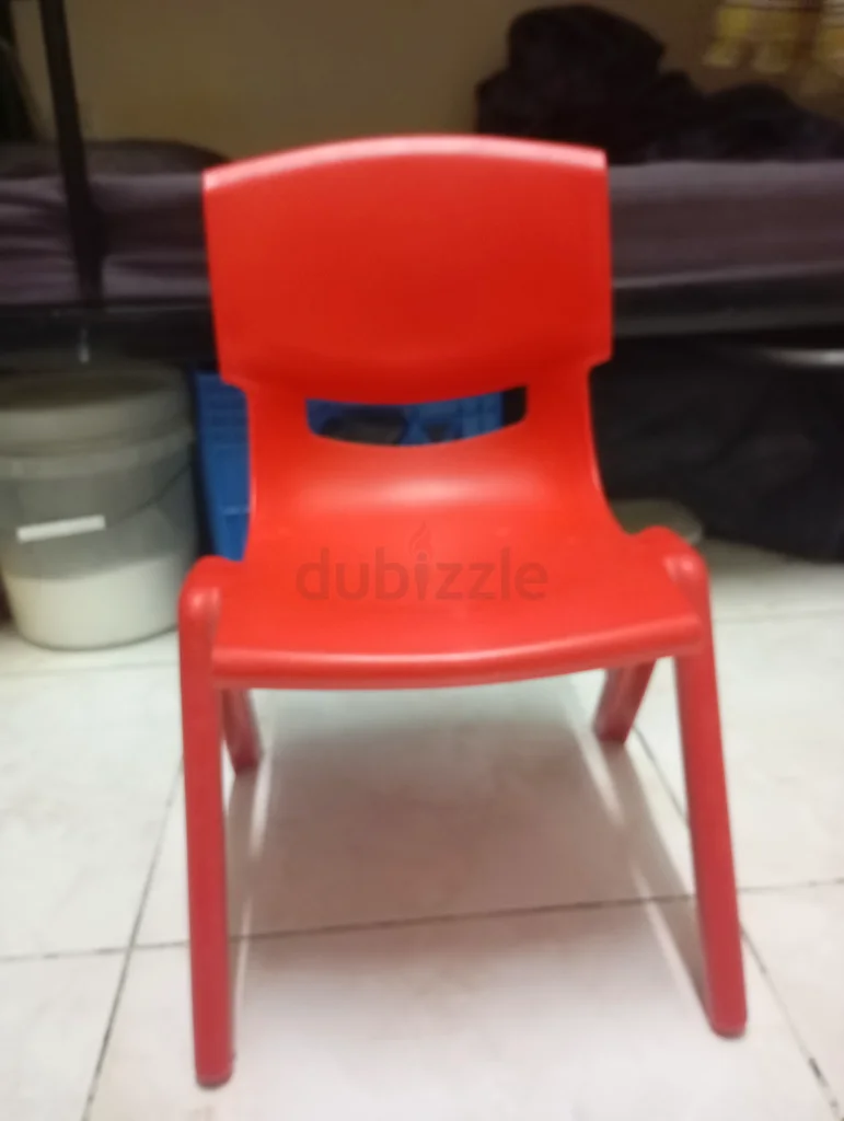 Bright Red Kids Chair - Perfect for Playtime!63204283836547111