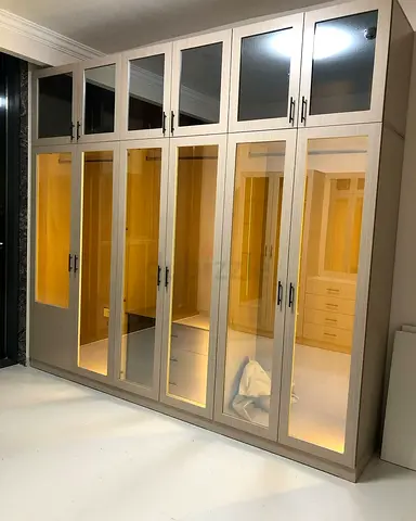 Stylish Modern Wardrobe with Elegant Glass Doors