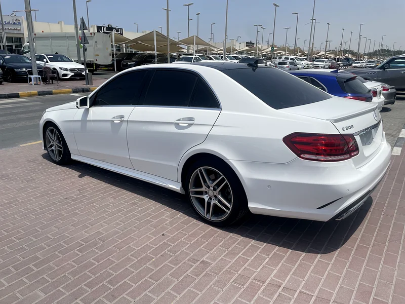Mercedes E300 Gulf full option, clean, no accidents63159256759810113