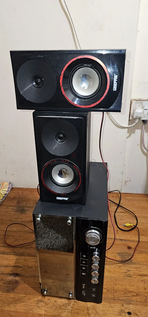 Home theater 2.163261811371650111