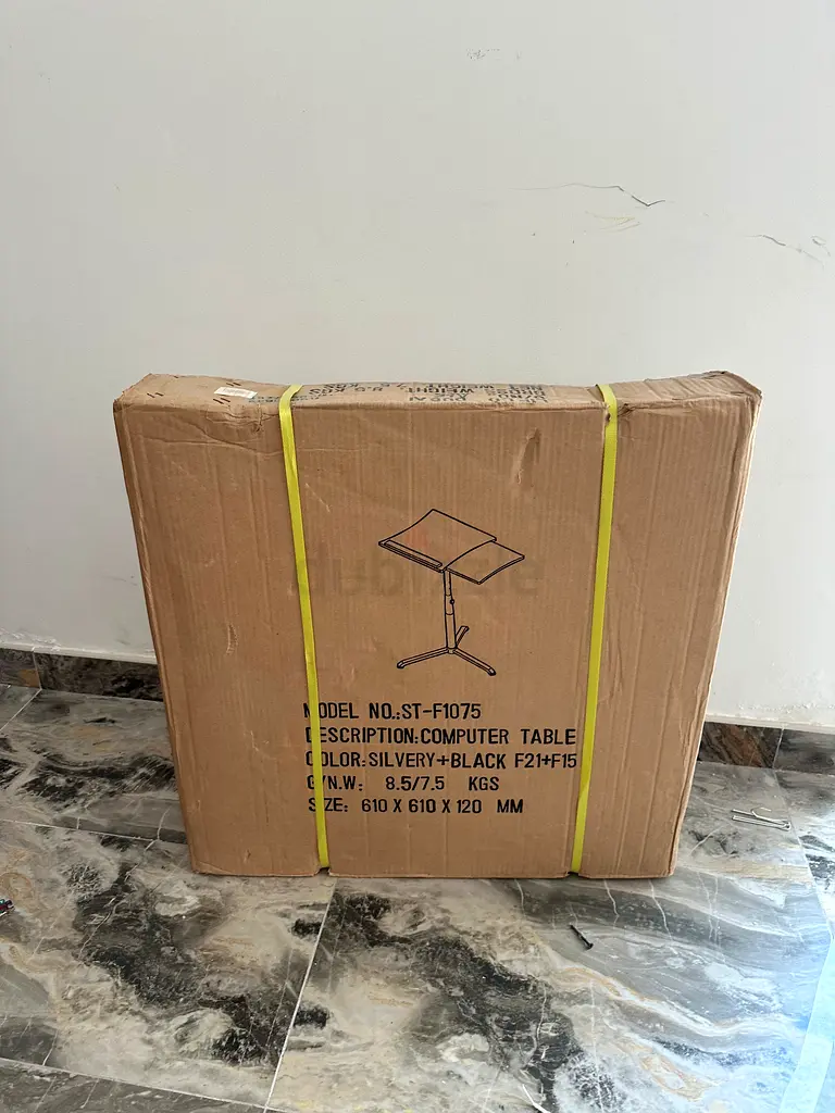 Computer table63218803616130112