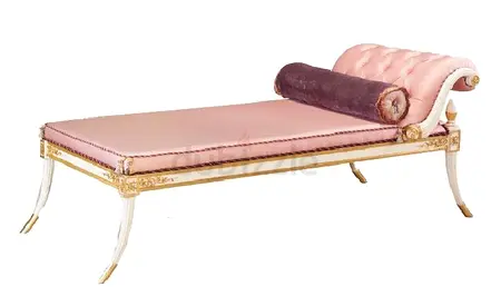 Luxurious Vintage Chaise Lounge in Elegant Design