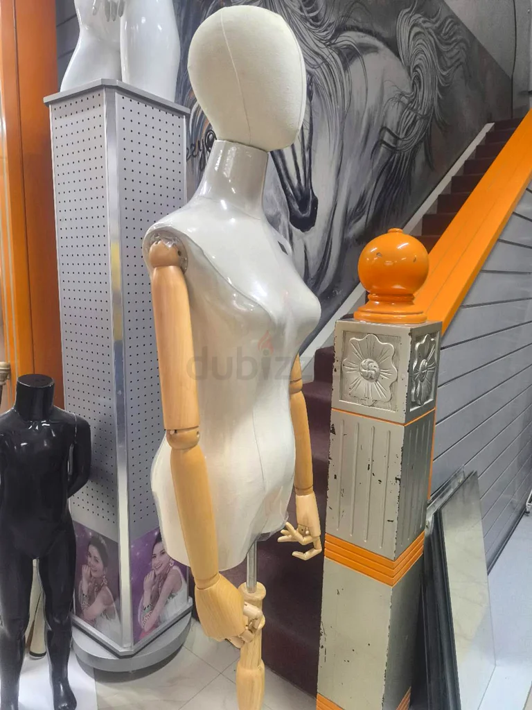 MANNEQUIN63259708014722111
