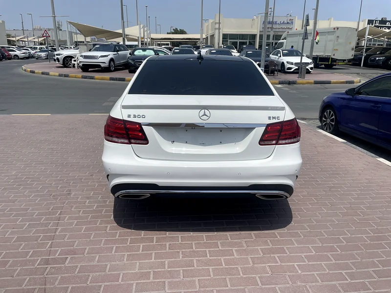Mercedes E300 Gulf full option, clean, no accidents63159256759810114