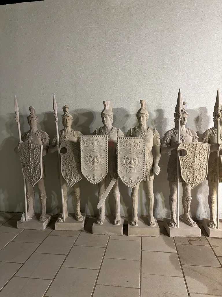 Romanian figurines for sale63223354920961112