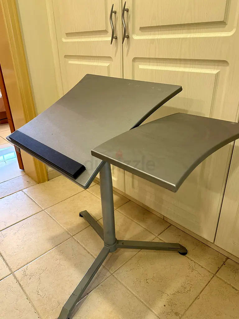 Computer table63218803616130111