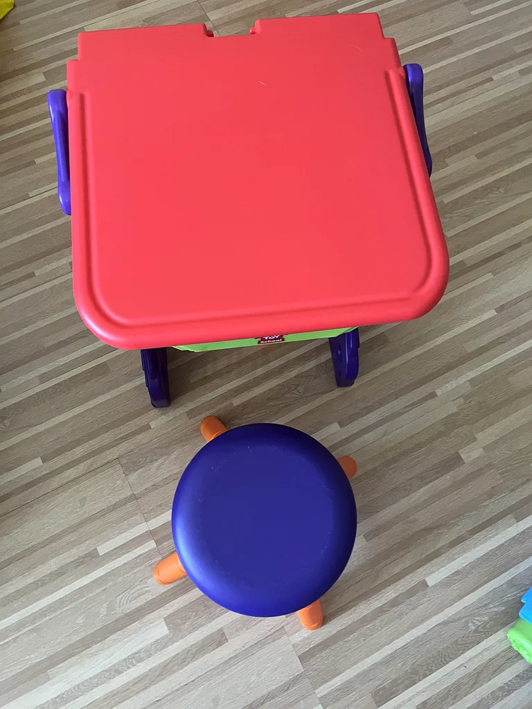 Whiteboard writing  table and chair educational63204853772291114