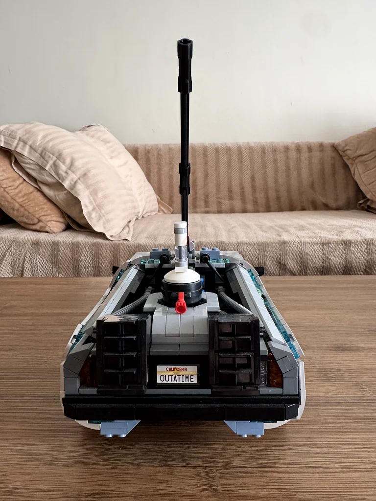 Iconic Back To The Future LEGO Model62863816500993111