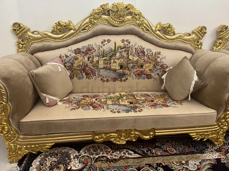 Brand new sofa 2 pcs 3 setter 2 pcs 2 setter and 1 pcs 1 setter not used fully new63217331877762113