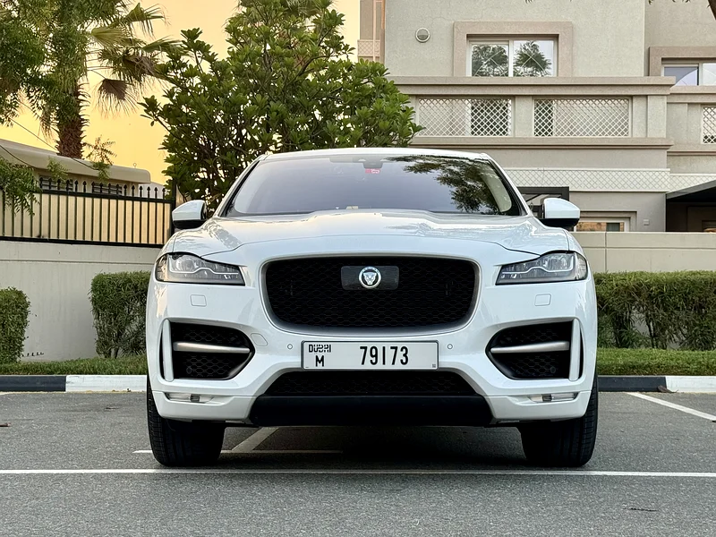 JAGUAR F-Pace 2019 R Sport in Perfect condition | Top Of Rage | FSH | Never had accident or paint |63222309269889111