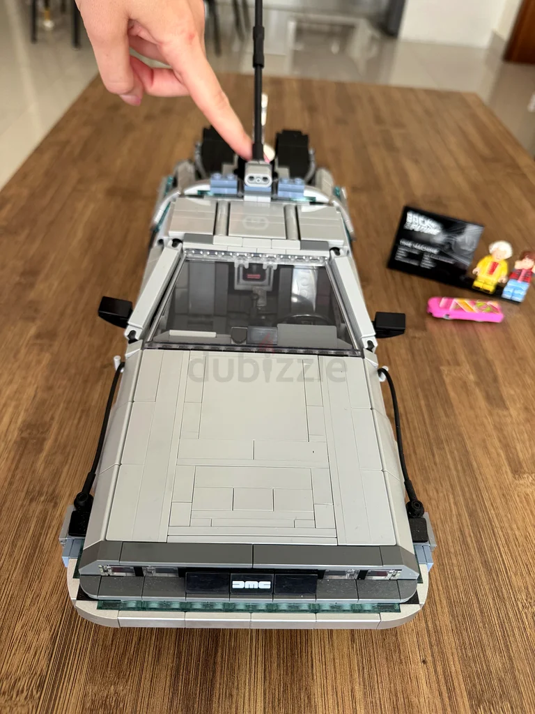 Iconic Back To The Future LEGO Model62863816500993112