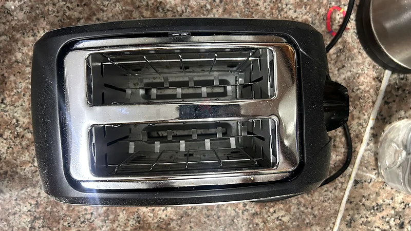 Kenwood Stainless Steel Toaster - Perfect for Your Kitchen!63253478701313112