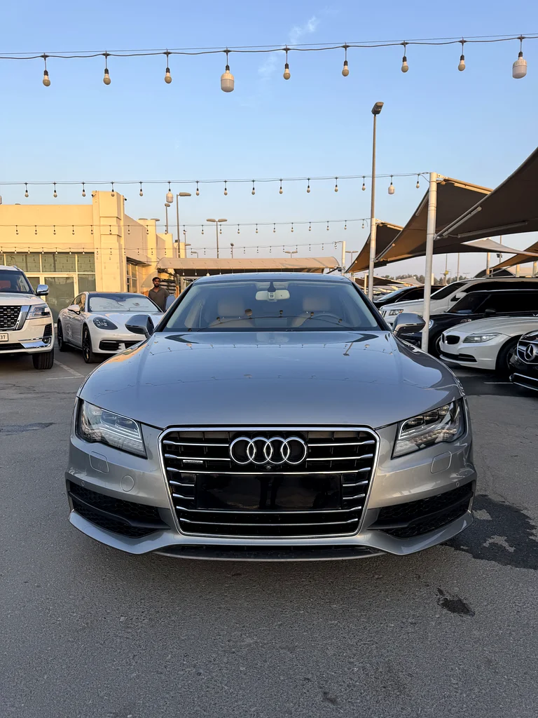 Audi A763225700271489116