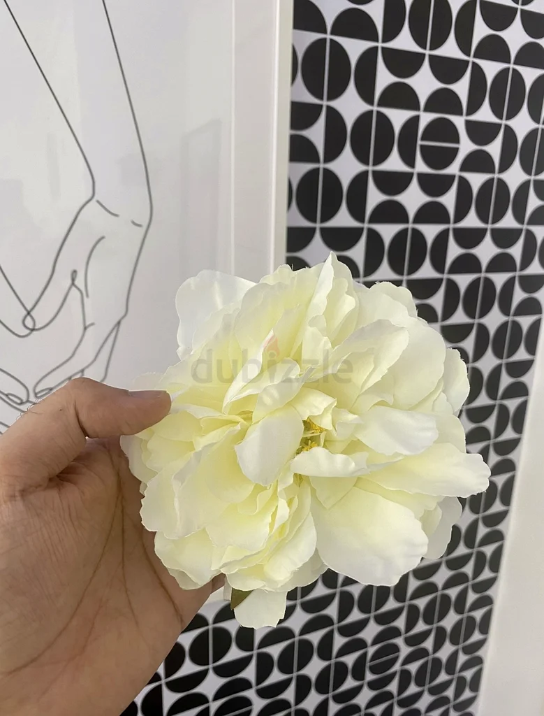 Charming Artificial Flower Arrangement for Your Event63177602143106112