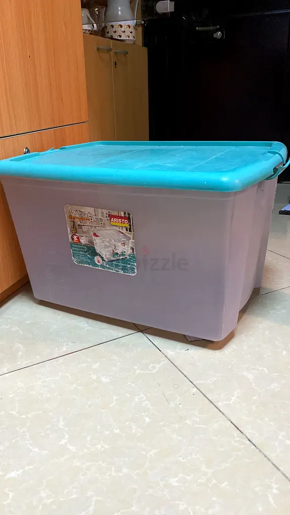 Large storage plastic bin63215873476995111