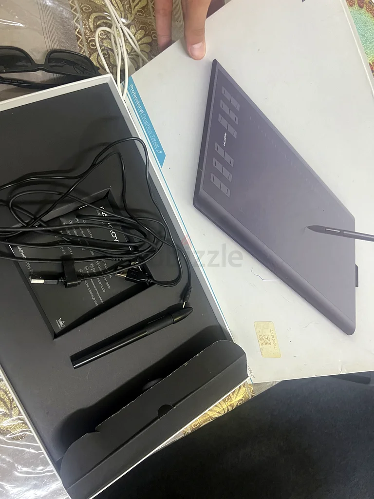 HUION Drawing Tablet - Perfect for Artists and Designers!63256598028801113