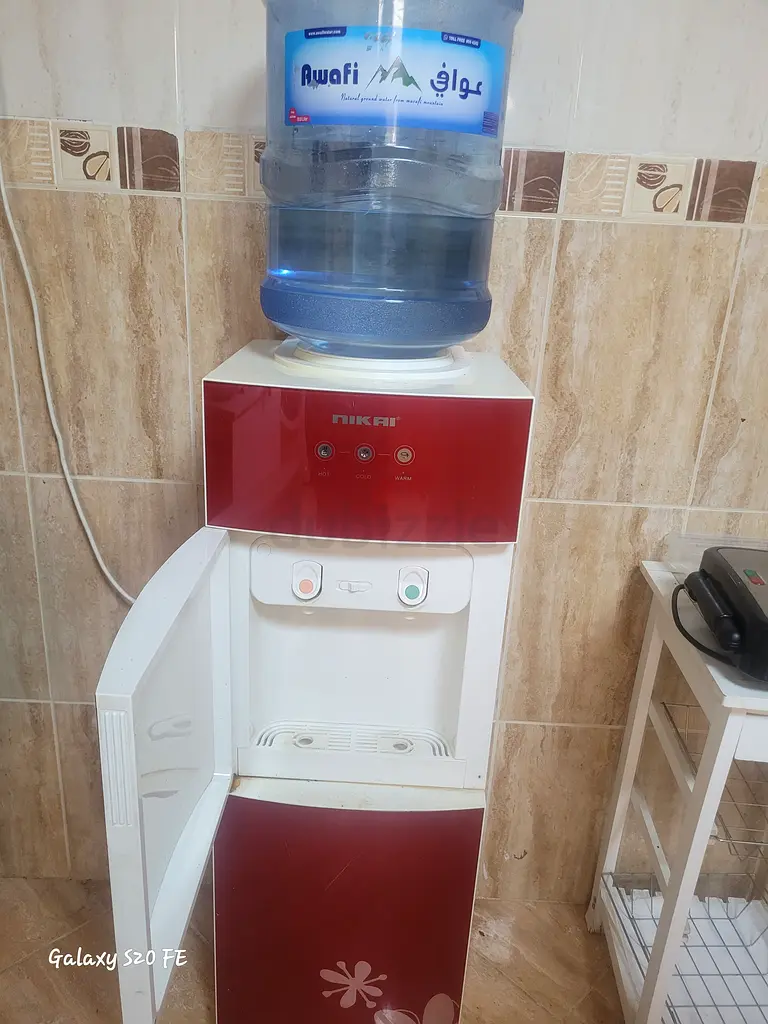Water dispenser with cooler63247750126337111