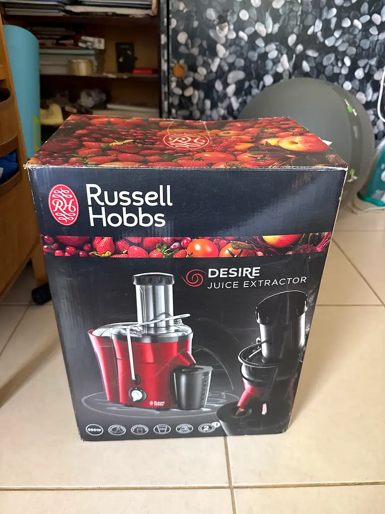 Professional Russell Hobbs Desire Juice Extractor - Squeeze Freshness Anytime!