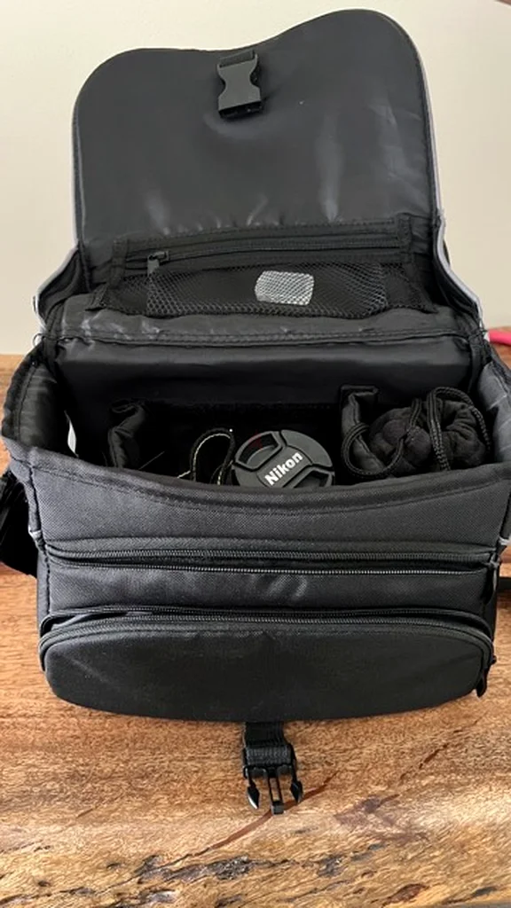 نيكون D3200 + نيكون WU-1a + عدسة نيكون 55-200 مم + عدسة نيكون 18-55 مم + شاحن بطارية نيكون + حقيبة62932696268675113