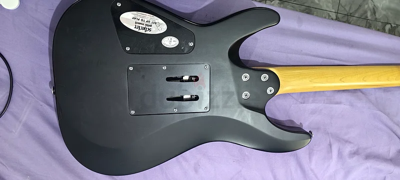 سلسلة Schecter Diamond للغيتار الكهربائي63174804532226113