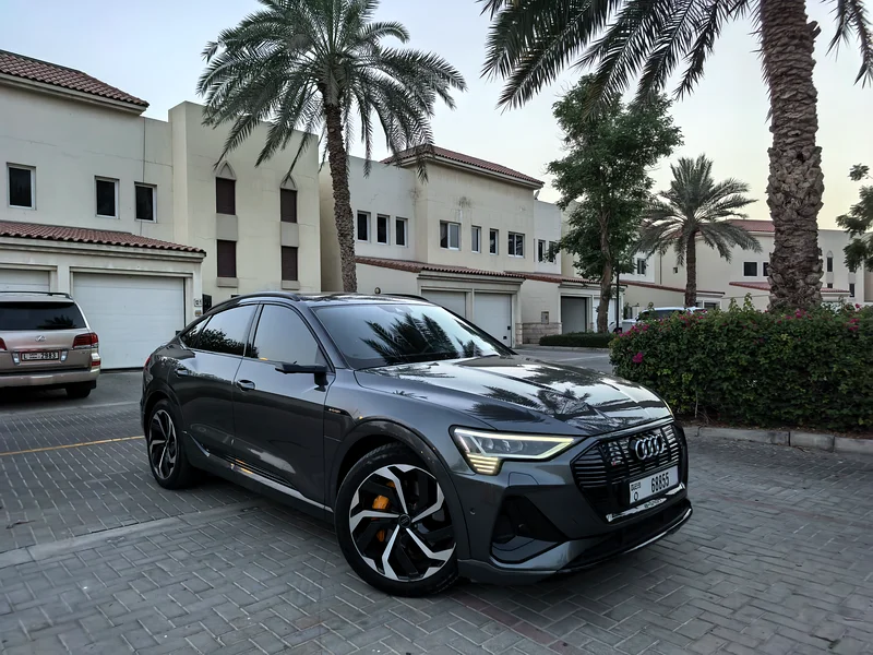 AUDI E-TRON SPORTBACK S LINE 55 QUATTRO VERY LOW K.M ONLY 34000 FULL SERVICE HISTORY GCC63225312782081115