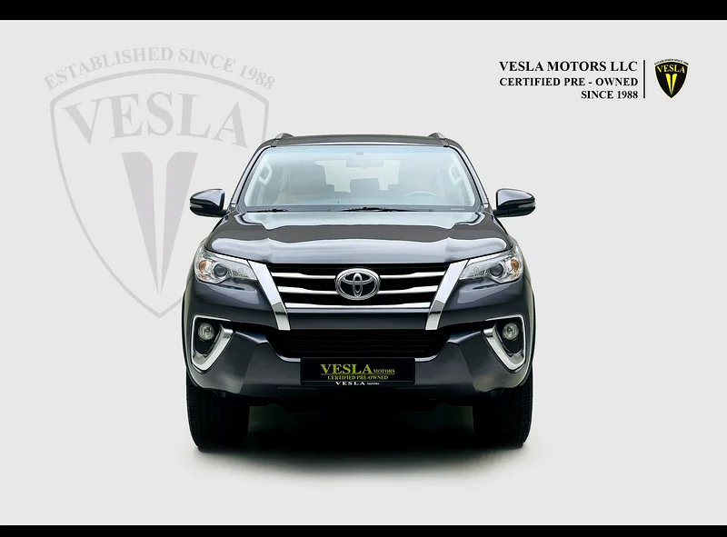 التمويل الداخلي / 1,996 درهم شهريًا / محرك V6 بنظام دفع رباعي + مقاعد جلدية + نظام ملاحة + دخول بدون مفتاح / ضمان63232137713154111