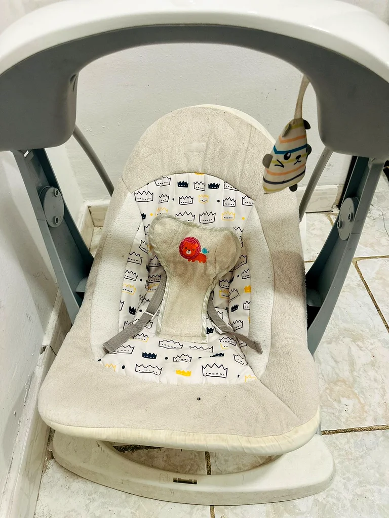 Gentle Baby Rocker - Comfortable and Safe for Your Little One!63204257804161111