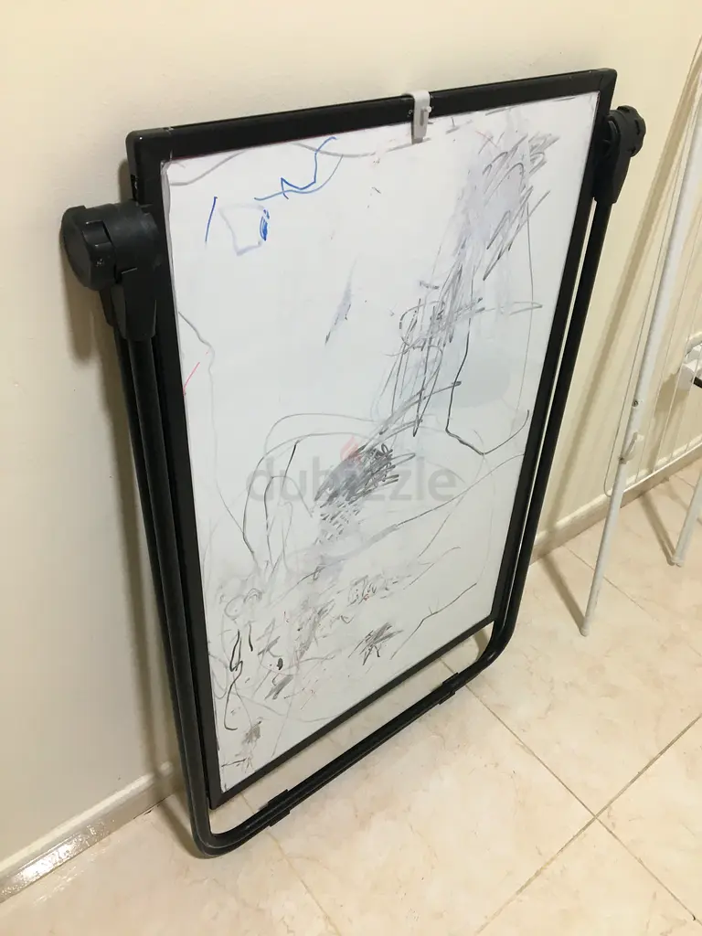 White board standing