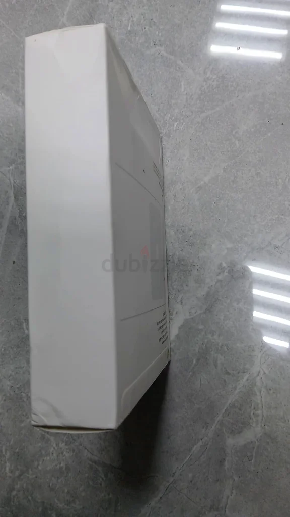 محول طاقة APPLE الجديد بقدرة 140 واط مع منفذ USB-C MW2M3AM/A أبيض63222342580354112